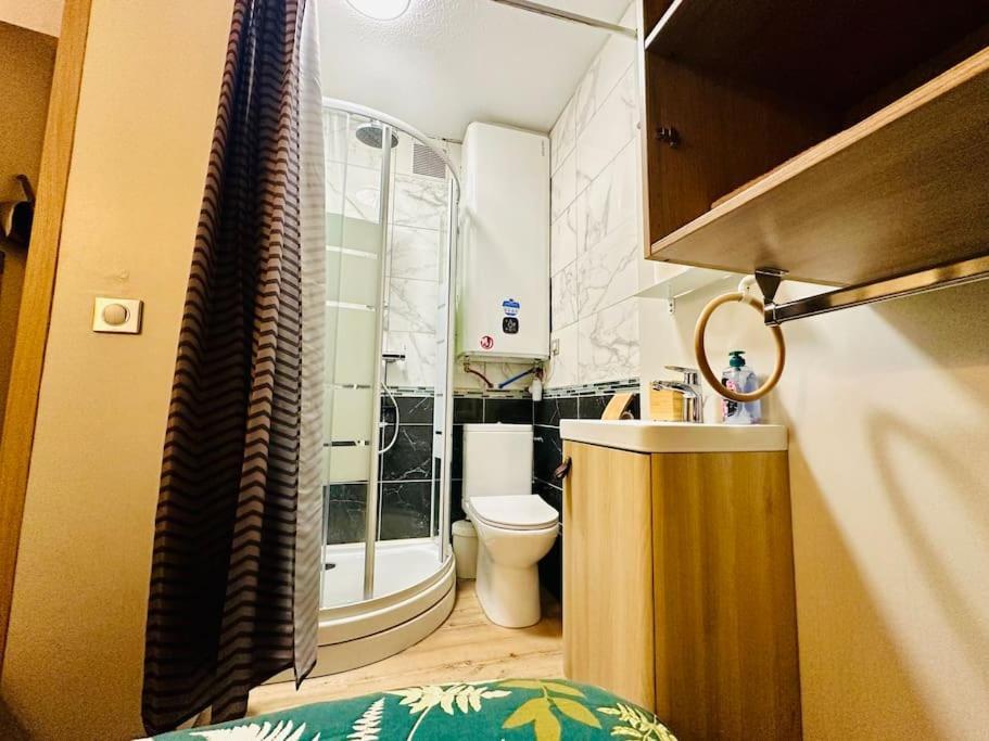 Fonctionnel - 2 Chambres - Bien Situe A 300M De La Plage - Parking Prive De Juin A Sept Canet-en-Roussillon Ngoại thất bức ảnh